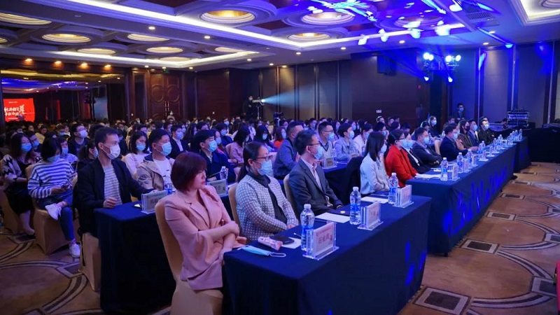 聯萬物乾坤，執云端牛耳丨云里物里2021年度戰略發展規劃會議圓滿召開