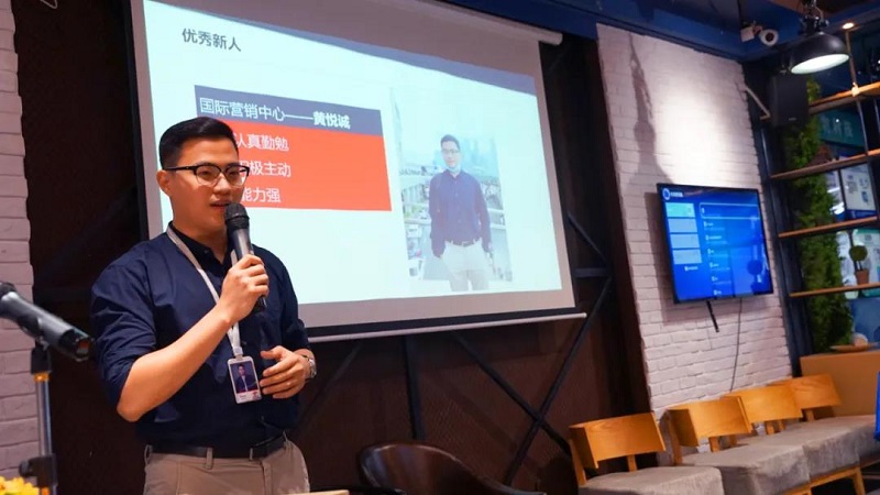 榜樣的力量丨云里物里9月份優秀員工&優秀新人表彰大會圓滿結束