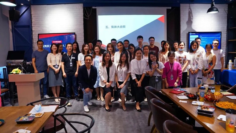 榜樣的力量丨云里物里9月份優秀員工&優秀新人表彰大會圓滿結束